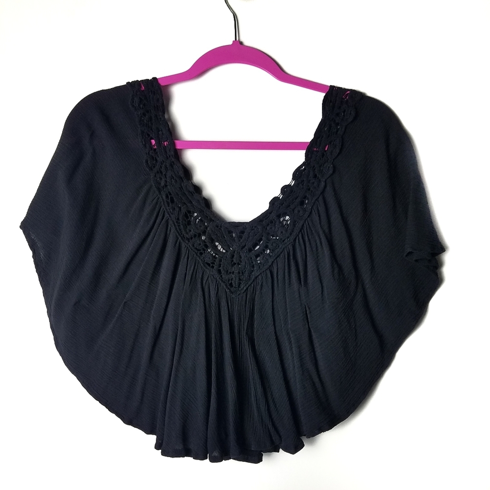 HAVE Crochet Crop Top Size Medium